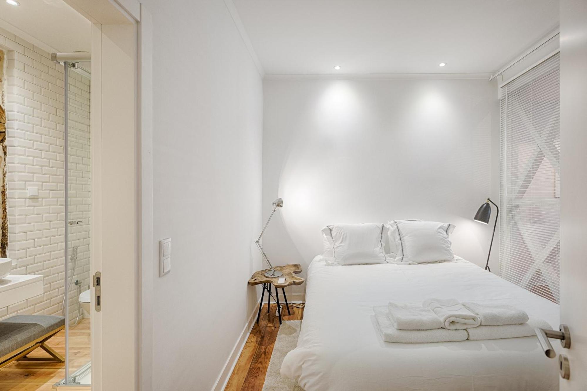 Architectural Gem In Bica Apartment Lisbon Exterior photo