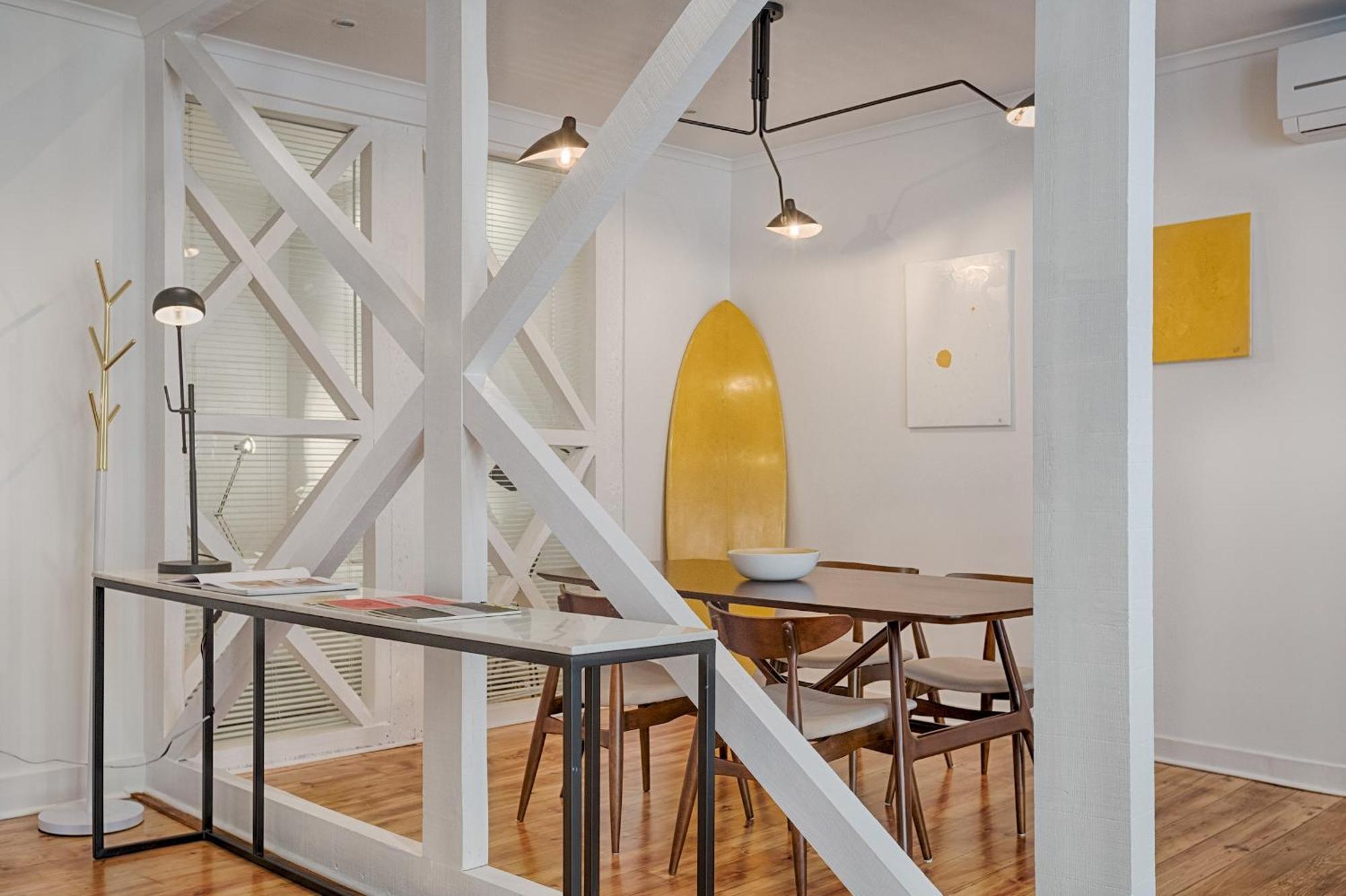 Architectural Gem In Bica Apartment Lisbon Exterior photo